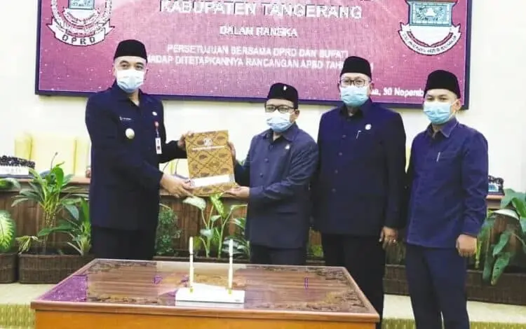 APBD Tahun 2021 Rp5,276 Triliun Disahkan DPRD dan Bupati Tangerang