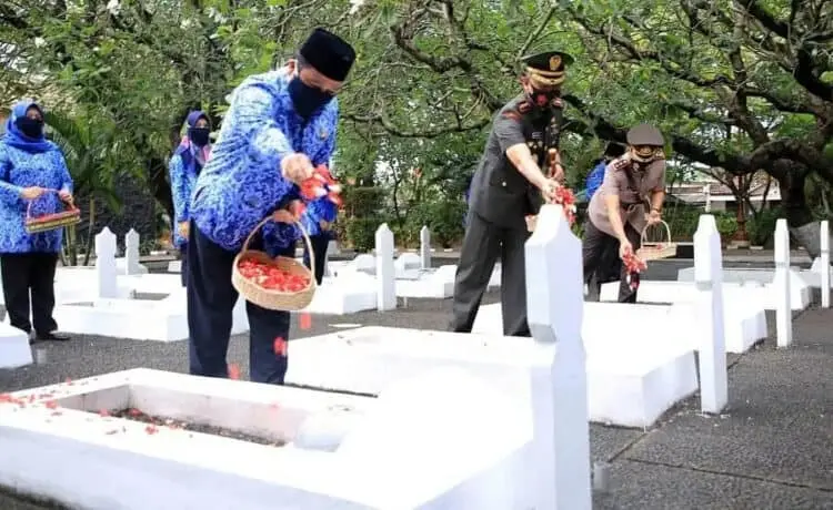 Ajak Masyarakat dan ASN Kerja Sama Lawan Covid-19