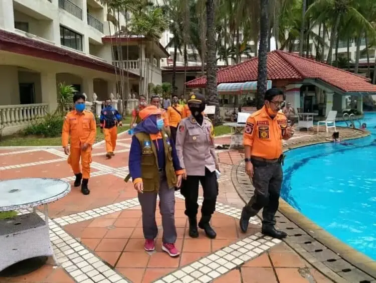 Ratusan Petugas Dikerahkan, Ingatkan Prokes Selama Libur Tahun Baru