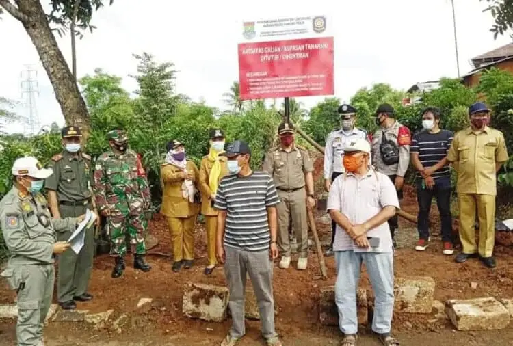 Satpol PP Tutup Galian Tanah, Lantaran Dikeluhkan Warga dan Ilegal