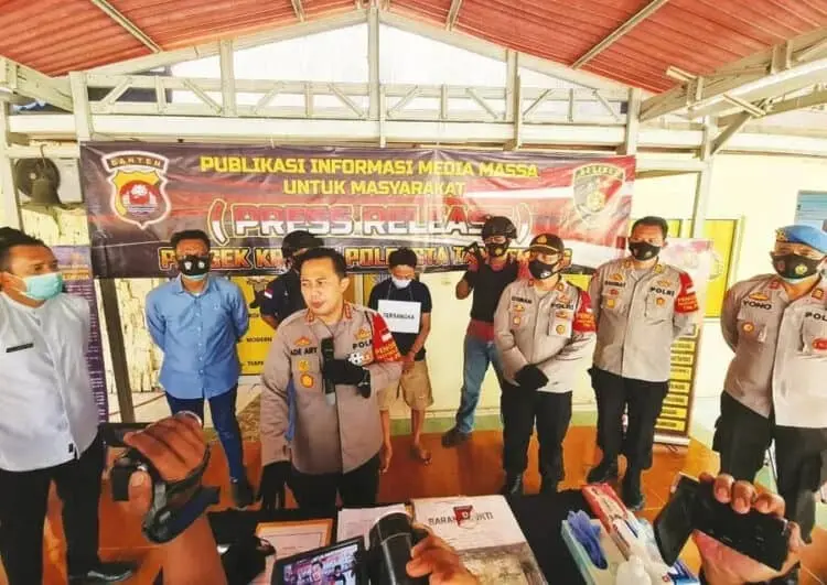 Motor Dicuri, Emak-emak Melawan