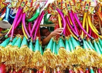 Produksi Terompet Tahun Baru di Tangsel Lesu