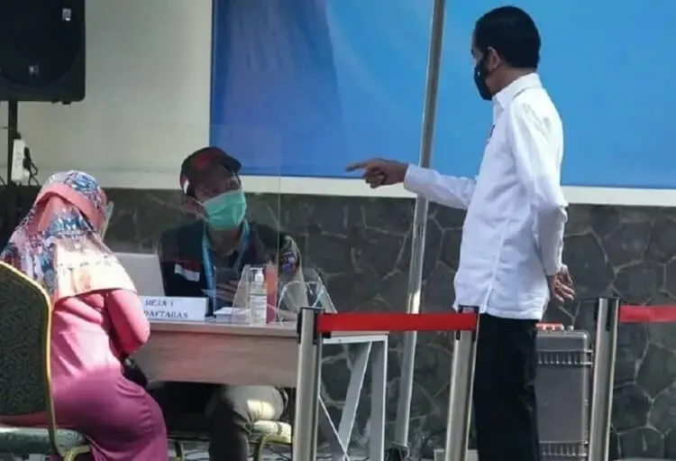 Gratiskan Vaksin Covid-19, Jokowi Siap Disuntik Pertama