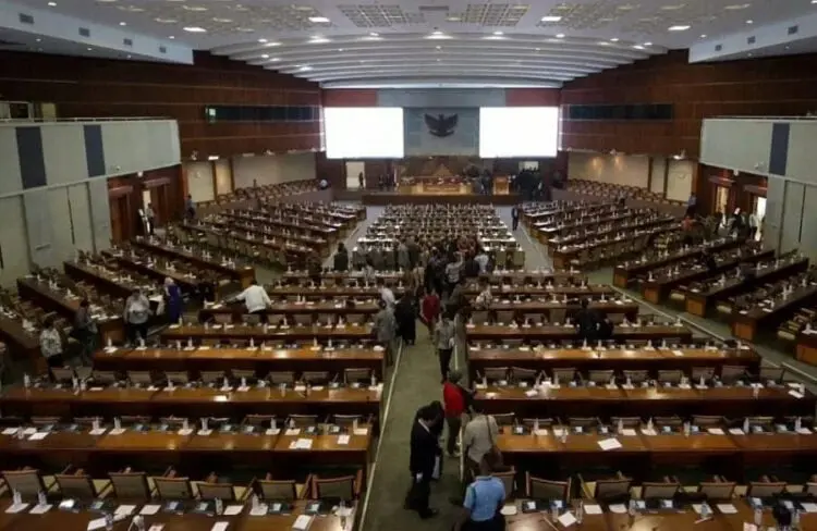 Perdana di Kota Serang, Rapat Paripurna Sediakan JBI