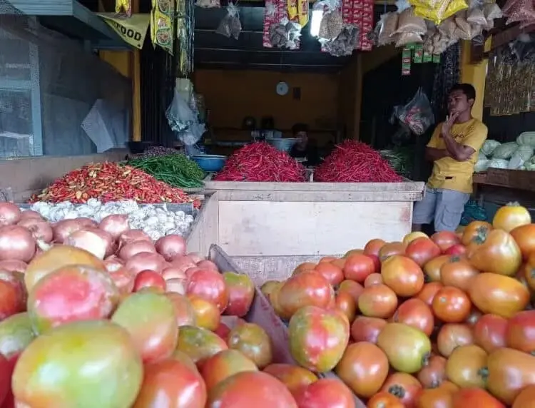 Jelang Nataru, Harga Sejumlah Komoditas Melonjak