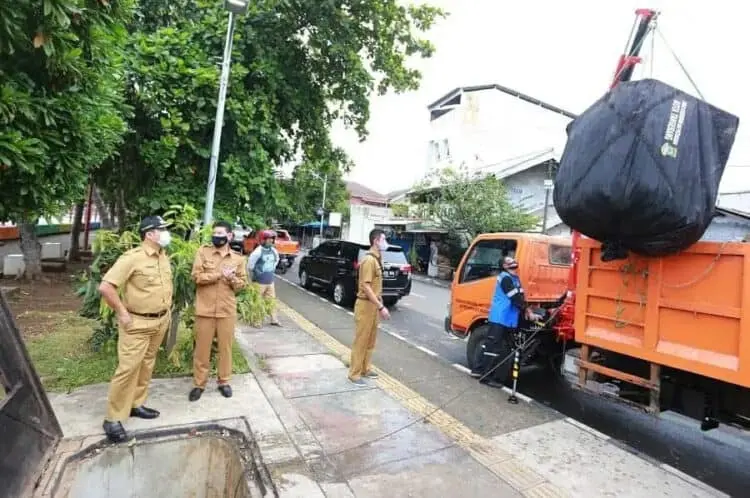 Uji Coba Percontohan TPS Sementara Terpendam