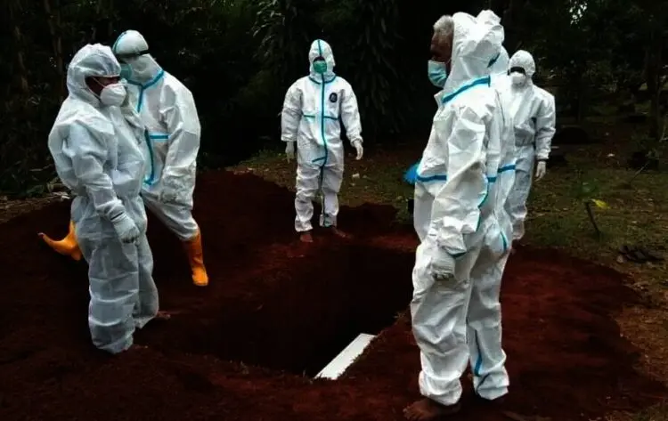 Tukang Gali Kubur Bantah Belum Dibayar 80 Lubang di TPU Jombang