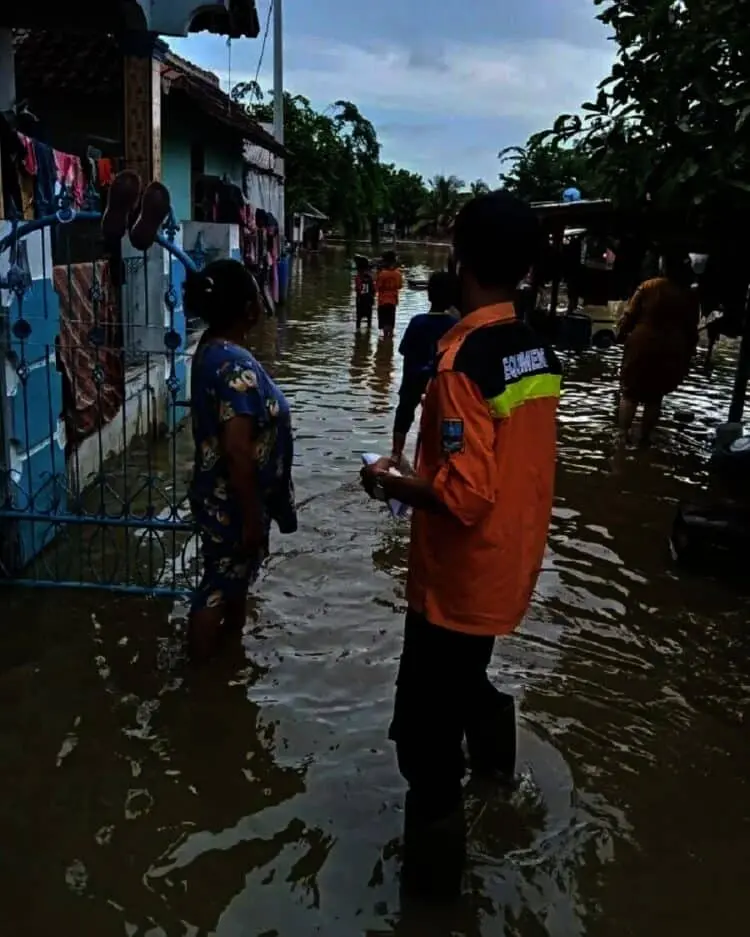 Irigasi Meluap, Banjir Mulai Melanda, Puluhan KK di Pontang Terdampak