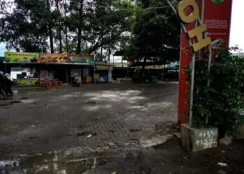 Lapak Bakal Dibongkar, Pedagang Situ Cipondoh Pasrah
