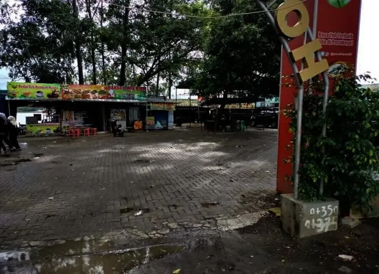 Lapak Bakal Dibongkar, Pedagang Situ Cipondoh Pasrah