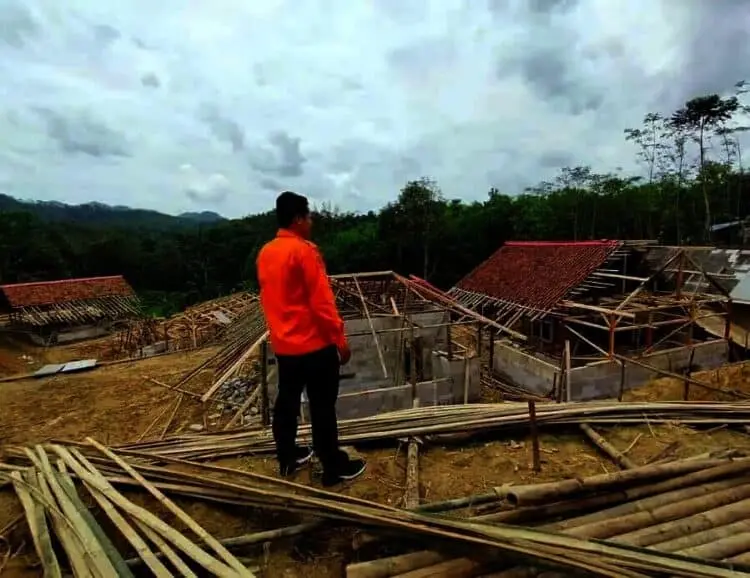 13 Kepala Keluarga Dapat Bantuan Perbaikan Rumah