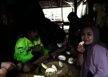 Berburu Durian Asli Baduy di Desa Kanekes Lebak