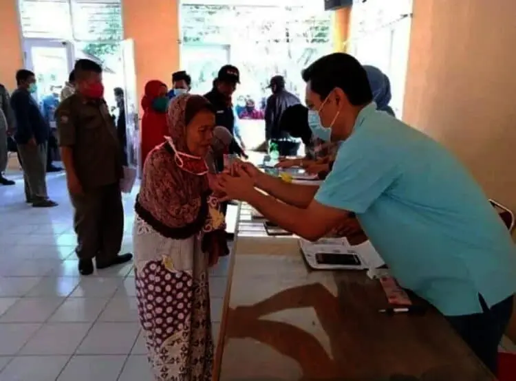 Tahun 2021 BST Covid-19 Prioritaskan Warga Kurang Mampu