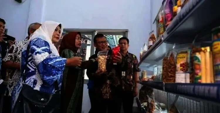Camat Diminta Sediakan Gerai UMKM Sebagai Sarana Promosi