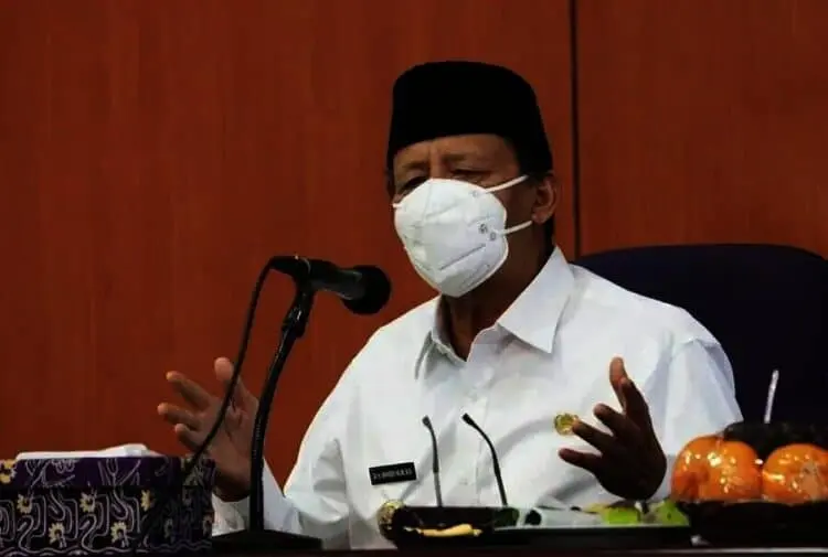 Kepala Daerah di Banten Disuntik Vaksin Kecuali Gubernur