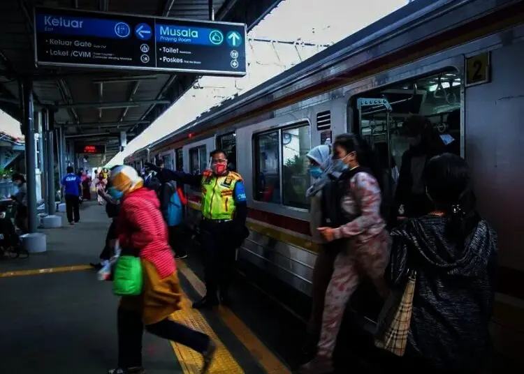 Jumlah Penumpang Turun Selama PPKM