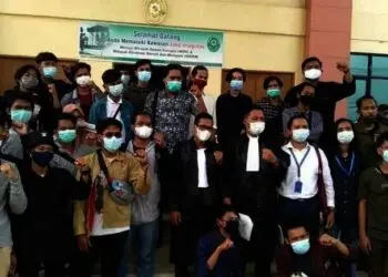 Abaikan Polisi, 9 Mahasiswa Disidang, Didakwa Langgar Pasak 218 KUHP