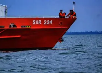 Evakuasi Pesawat SJ-182 Dihentikan, Pencarian CVR Tetap Dilakukan