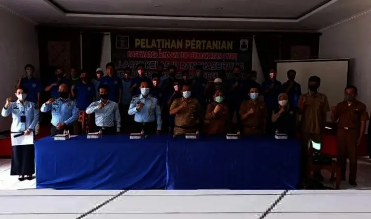 WBP Lapas Klas III Diberi Pelatihan Menanam Sayuran