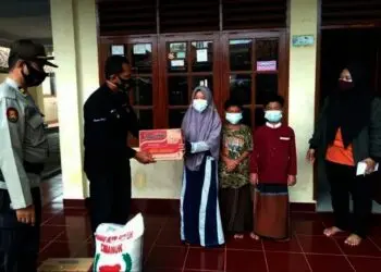 Polres Pandeglang Bantu Anak Yatim di Panti Asuhan