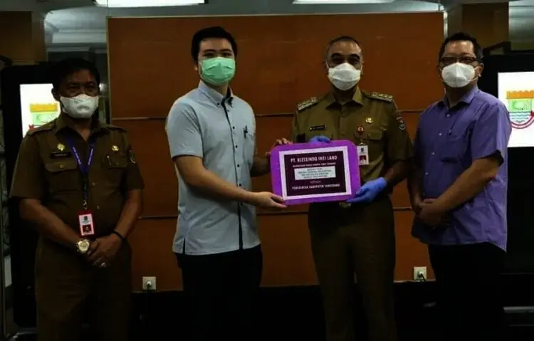 Bupati Tangerang Terima CSR Paket Sembako 5 Perusahaan