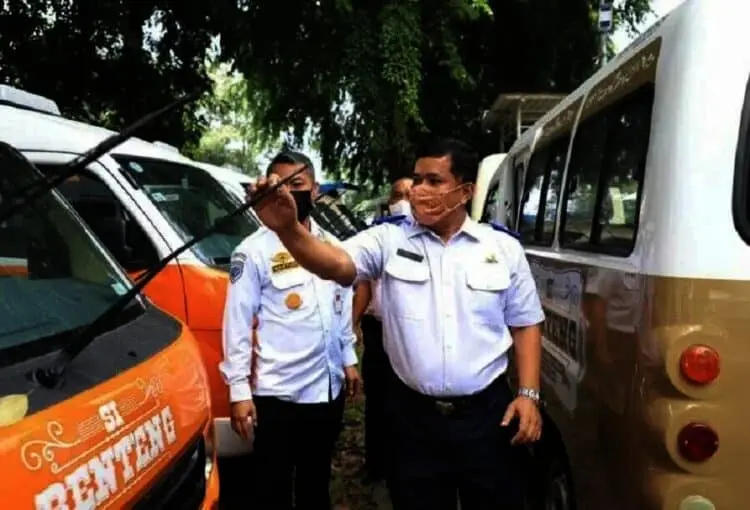 Angkot Si Benteng Masih dalam Tahap Penguningan Pelat