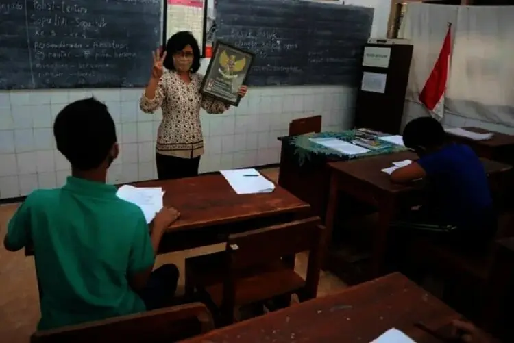 Guru Diminta Tidak Terlalu Fokus dengan Target Kurikulum