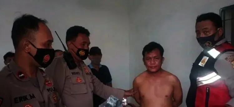 Pelaku Ganjal Mesin ATM Babak Belur 'Dimassa'