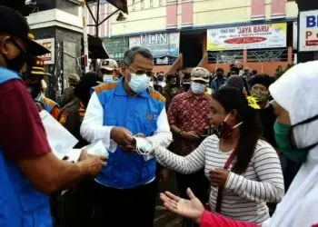 Sidak Masker di Kota Tangsel, Benyamin Kasak-kusuk ke Pasar