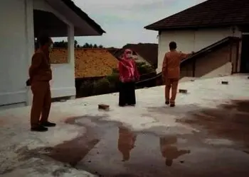 Komunikasi Guru dengan Siswa Jangan Sampai Terputus