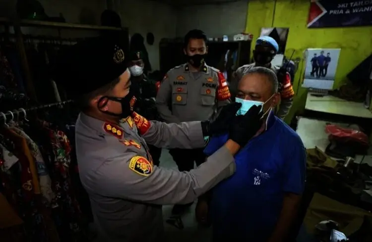 Pantau Penerapan Protokol Kesehatan di Masjid dan Pasar