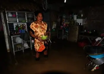 Pemukiman Warga Tergenang Banjir di Kresek