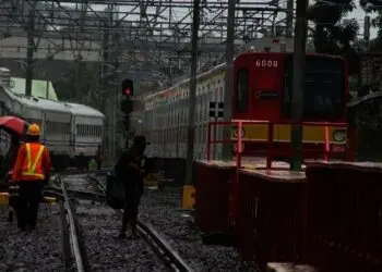 Pemberangkatan Commuter Line di Stasiun Maja Dihapus