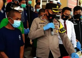 Di Bawah Ancaman, Anak Tiri Dicabuli