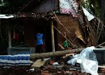 Puluhan Rumah Rusak Diterjang Angin Puting Beliung di Kab Tangerang