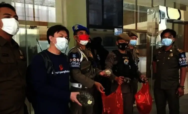 22 Pegawai Pemkot Tangsel Kepergok Merokok di Ruang Kerja