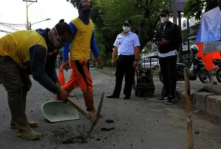 Perbaikan Jalan Rusak di Kota Tangerang Secara Bertahap