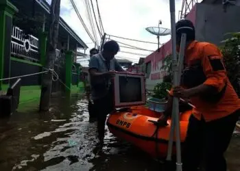 Dua Hari Banjir Sebabkan 278 Ton Sampah di Kota Tangerang