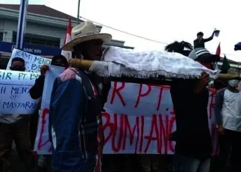 Gelar Unjuk Rasa, Warga Laporkan Dugaan Penyerobotan Lahan