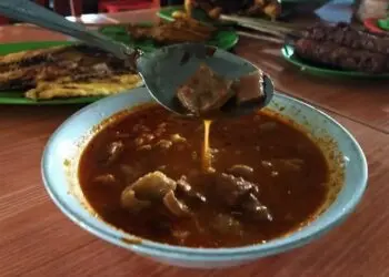 Angeun Lada, Pedas dan Aromanya Menggugah Selera