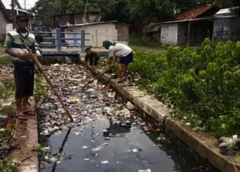 DLHK Kabupaten Tangerang Bakal Angkut Sampah di Kali Kamal