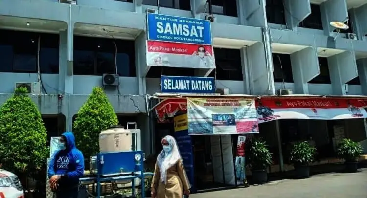 Samsat Cikokol Kota Tangerang Bebaskan Bea Balik Nama
