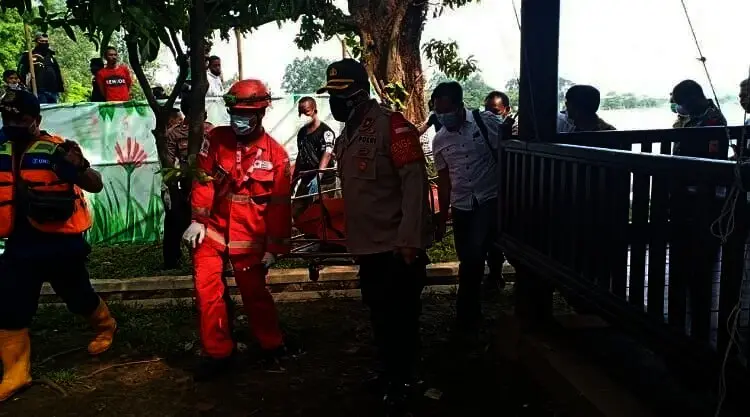 Pamit Mancing, Warga Ditemukan Mengambang di Situ Cipondoh