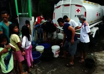 PMI Kota Tangerang Salurkan 10 Ribu Liter Air Bersih