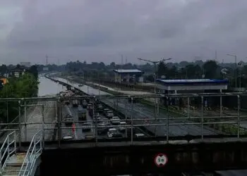 Warga Minta Pengelola Tol BSD lebih serius Tangani Banjir di KM 8