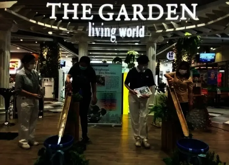 Living World Alam Sutera Bagikan 10 Ribu Masker