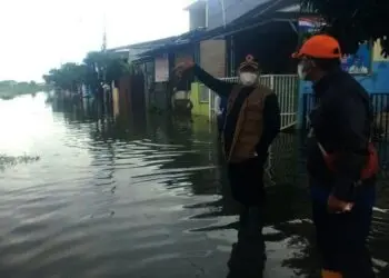 Tanggul Kisdam Bocor,  Garden City Tangerang Terendam Banjir