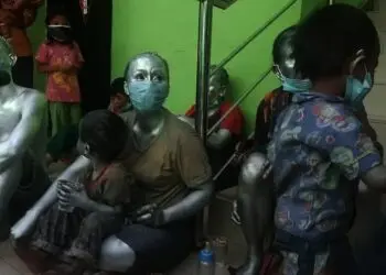 Nenek dan Cucu Manusia Silver Terjaring Razia