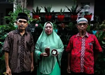 Sambal Pecel Buatan Warga Cipondoh Jadi Primadona