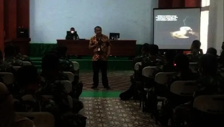 TNI Pandeglang Dibekali Ilmu Komunikasi dan Diberi Motivasi